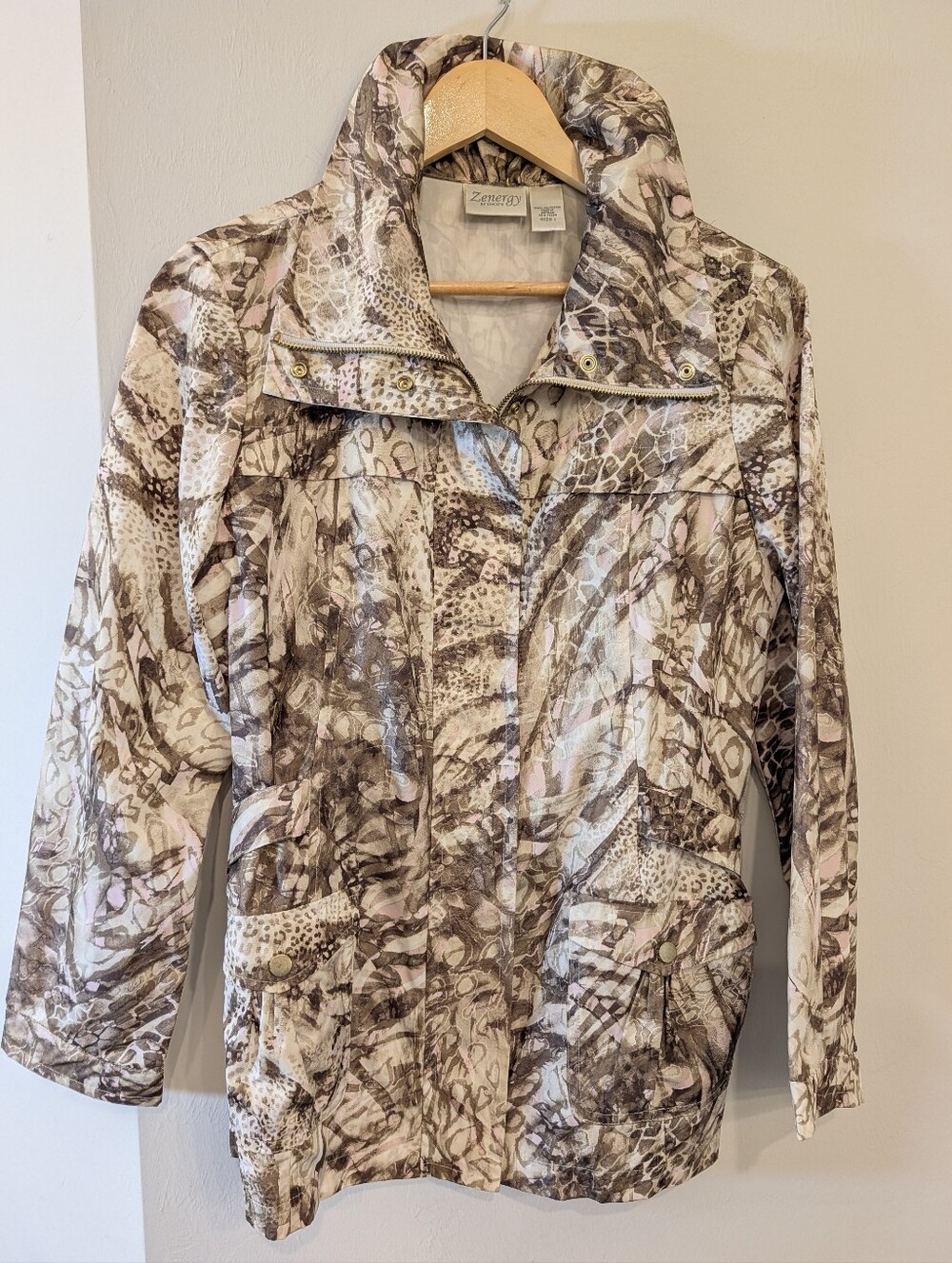 Chico's Zenergy Animal Print Beige and Soft Pink Printed Active Jacket Size M